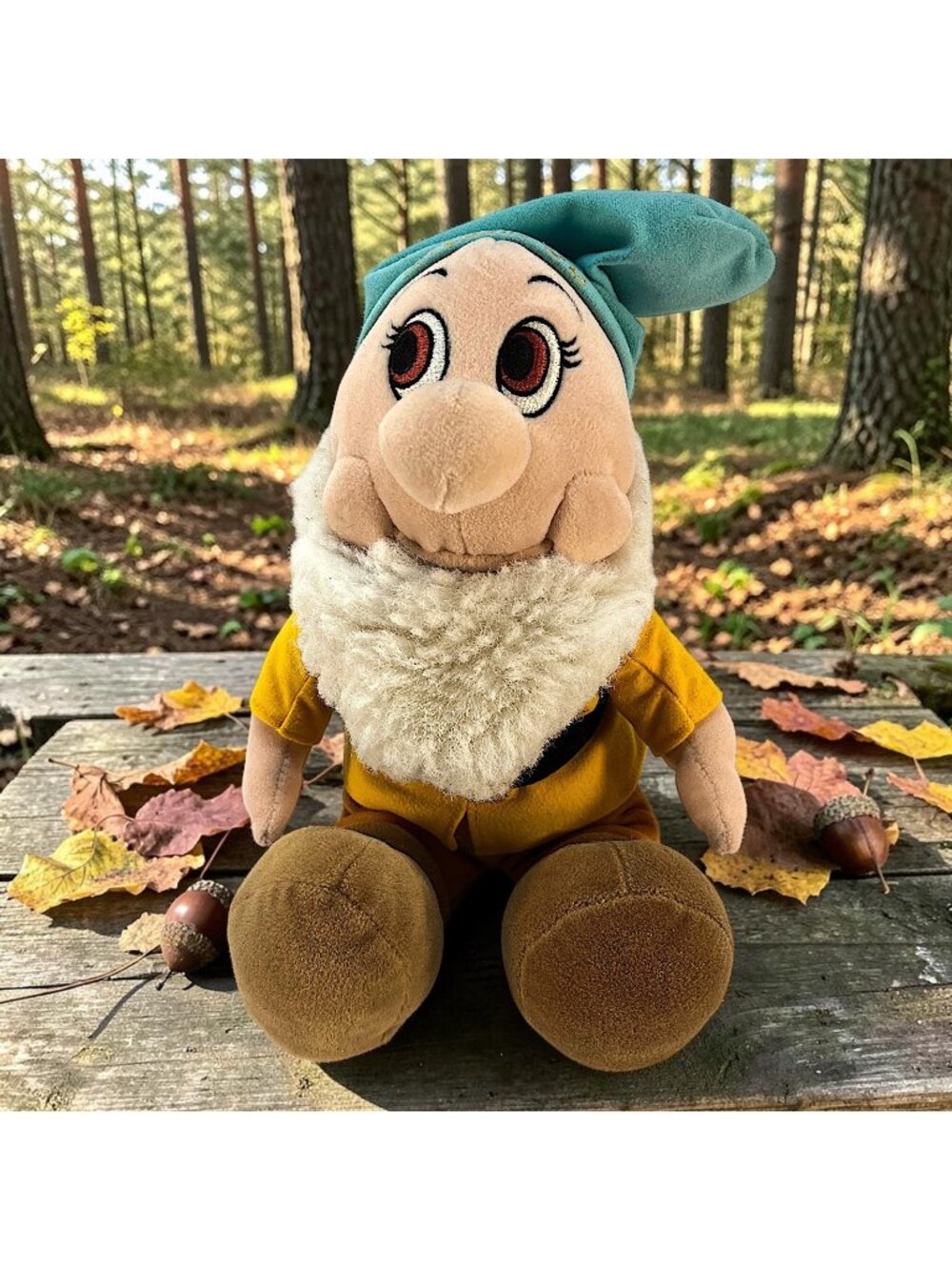 The Disney World Store Exclusive BASHFUL Dwarf 12” Plush Doll Stuffed Toy NWT